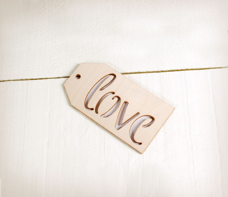 Étiquette Love en bois