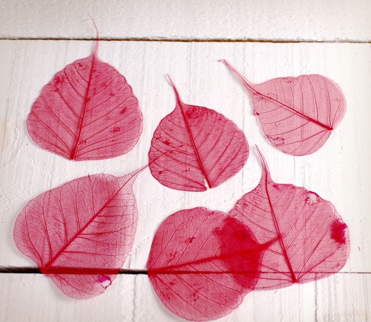 feuilles décoratives pour scrapbooking