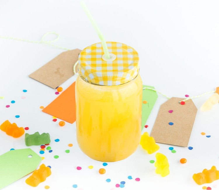 400 ml Glasgefäß mit Strohhalm 400 ml Glasgefäß mit Strohhalm
