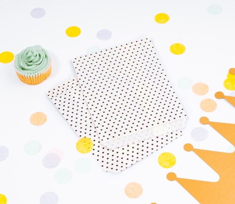 Petits sacs en Papier Blancs à Pois Noirs Petits sacs en Papier Blancs à Pois Noirs