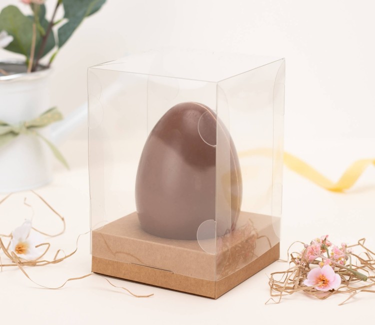 Boîte transparente pour un oeuf de Pâques