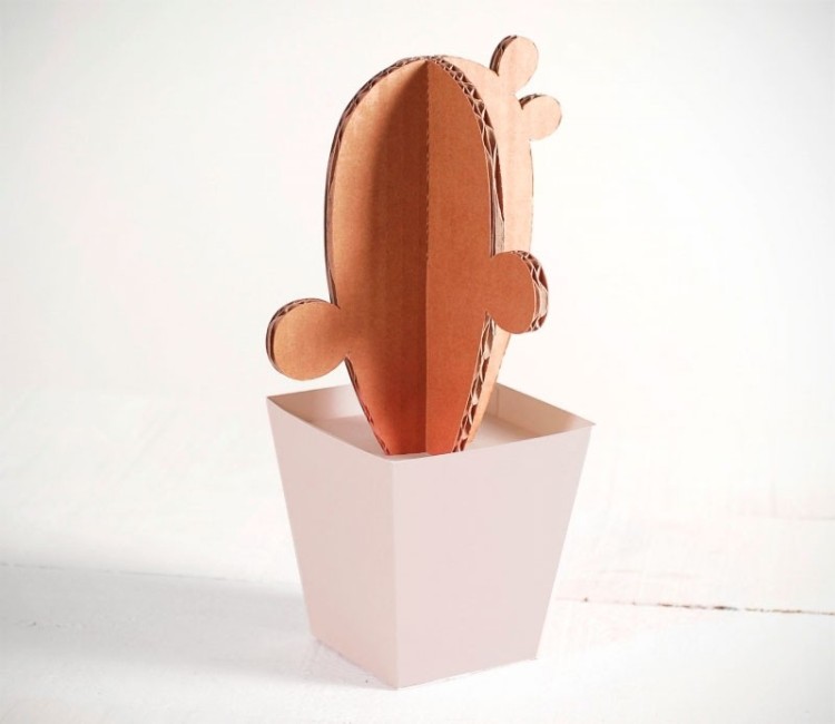 Cactus en Carton, avec des Pots en Couleur !