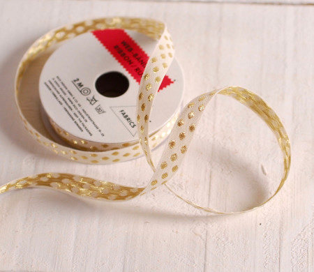 Ruban cadeau doré