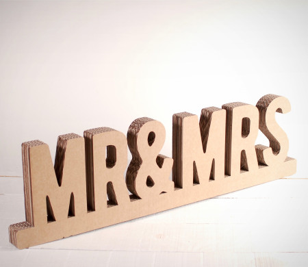 Phrase Mr & Mrs en Carton