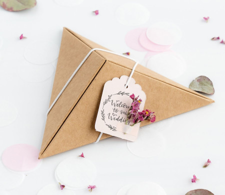 Boîte Triangulaire Originale pour Mariages et Autres Évènements