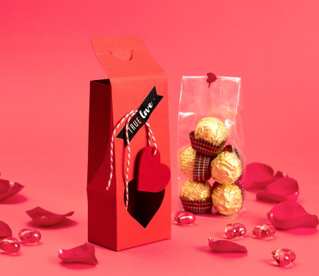 Boîte avec fenêtre pour la nourriture