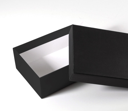 Boîte rectangulaire rigide en carton doublé