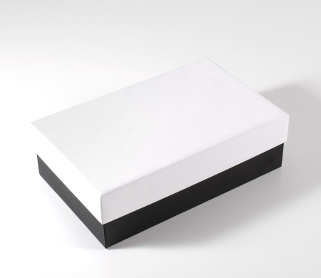 Boîte rectangulaire rigide en carton doublé