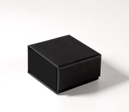 Boîte doublée avec plateau rigide pour les petits objets