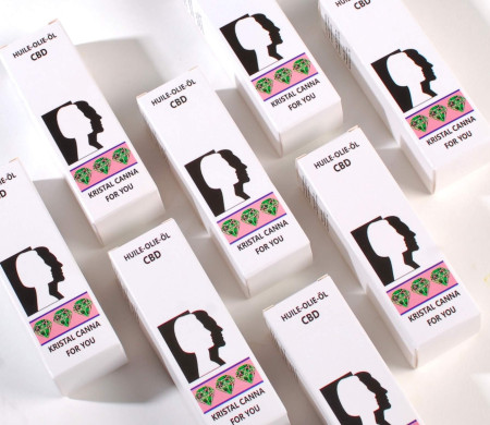 Boîte à cosmétiques allongée