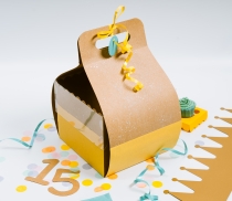 Boîte gâteaux avec poignée en carton 