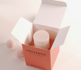 Boîte carrée pour les crèmes cosmétiques