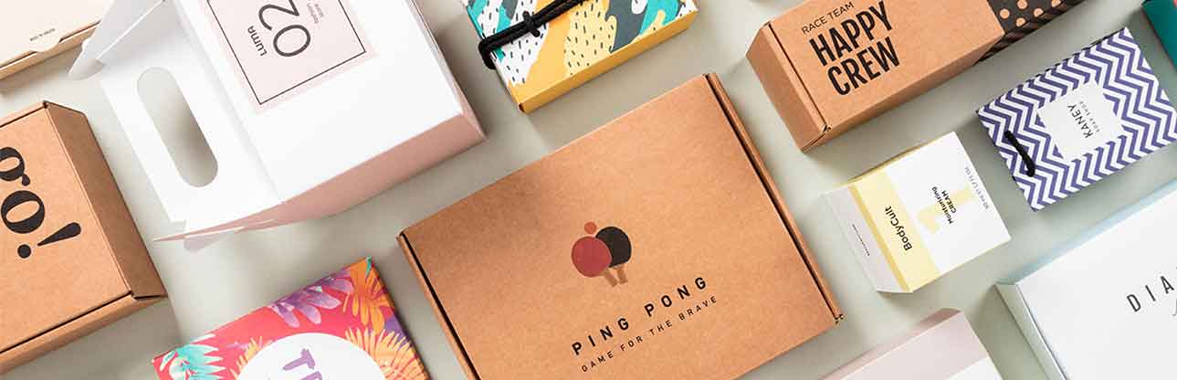 Large choix de boîtes en carton disponibles en plusieurs modèles, tailles et couleurs