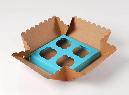 Boîte carton à 4 cupcakes