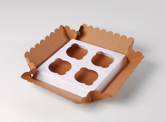 Boîte carton à 4 cupcakes