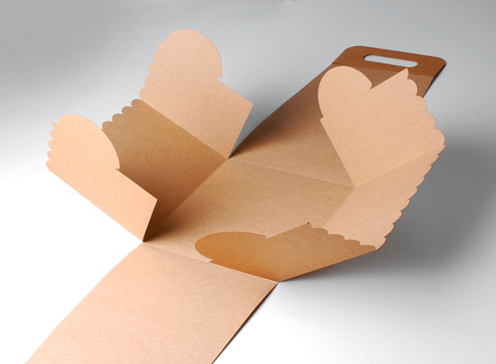 Boîte gâteaux avec poignée en carton 
