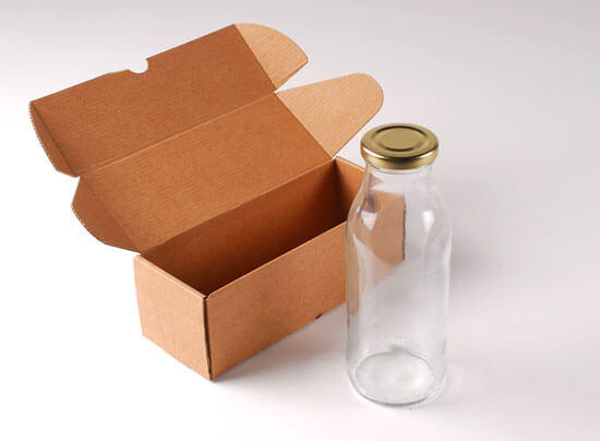 Bouteilles pour des jus ou du lait 
