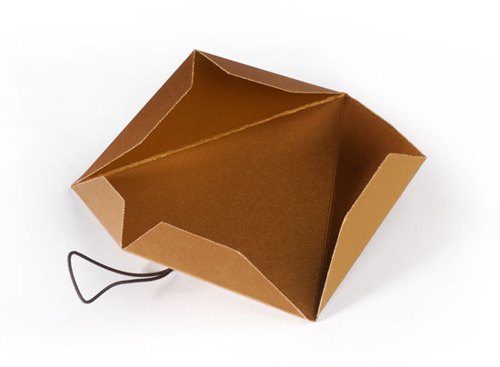Boîte carton triangulaire pour mariage