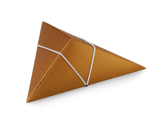 Boîte carton triangulaire pour mariage