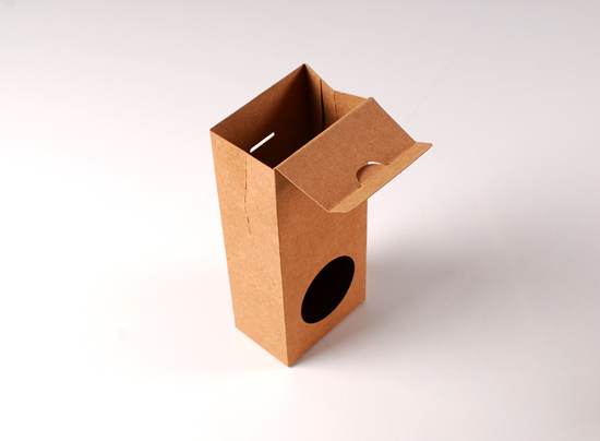 Boîte avec fenêtre pour la nourriture