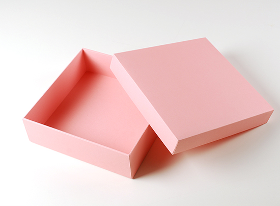 Boîte carton carrée doublée