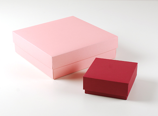 Boîte carton carrée doublée