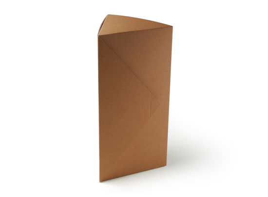 Boîte carton triangulaire bouteille