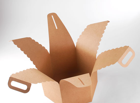 Boîte carton à gâteaux et panettones