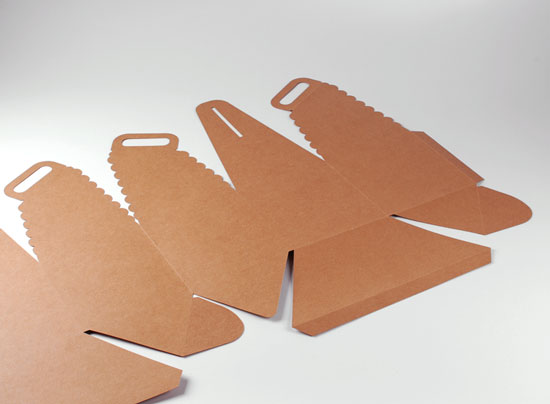 Boîte carton à gâteaux et panettones